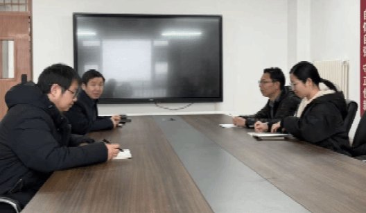 分别召集联点小组教师